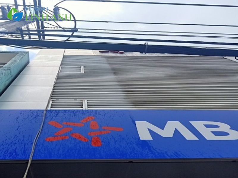 Vệ Sinh Bảng Hiệu